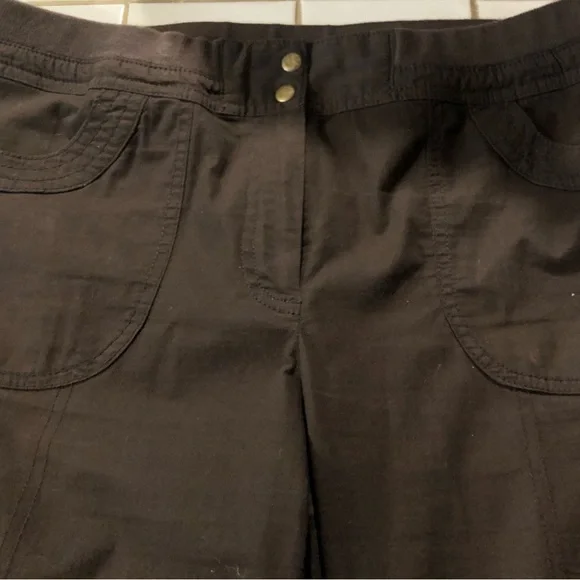Capris with pockets in dark brown - Picture 10 of 10